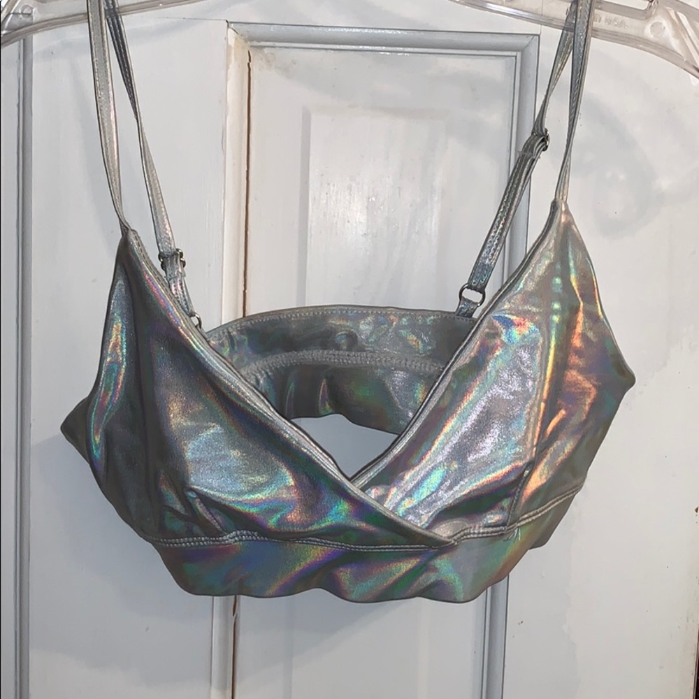 Holographic Bralet